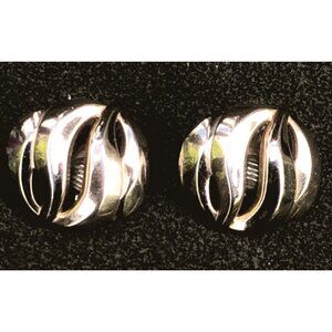 Vintage Monet Gold Tone Openwork Swirl Swoosh Button Clip on Earrings